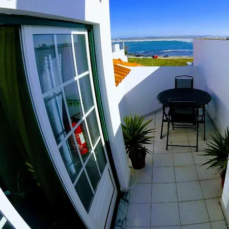 Surf 2 Gasthof Peniche