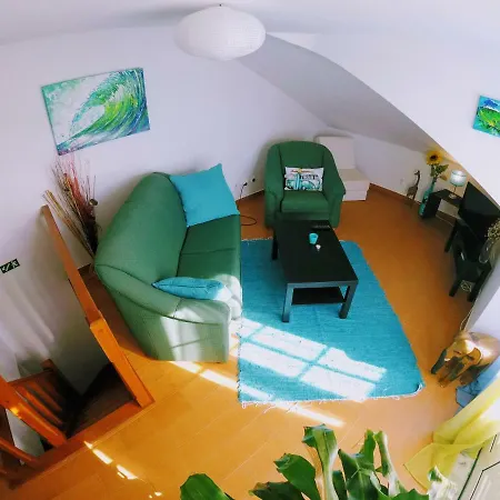 Surf 2 Gæstehus Peniche